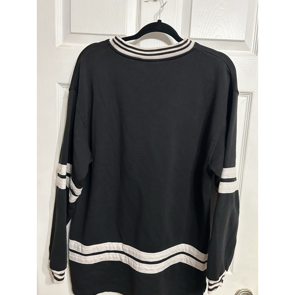 Vintage Disney Mickey & Co. Classic Crew Neck Sweatshirt Medium Embroidered 90s - Picture 8 of 15